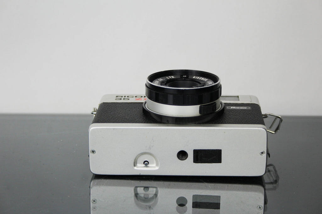 Ricoh 35 ZF - Dutch|Thrift