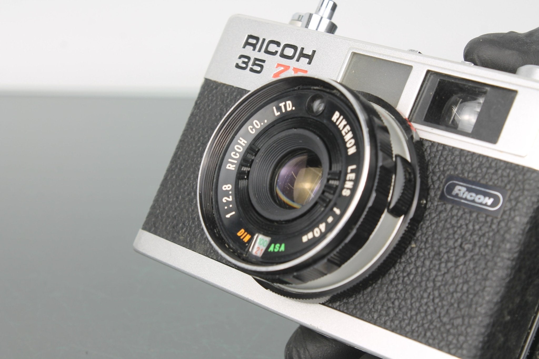 Ricoh 35 ZF Rangefinder Film Camera - Rikenon 40mm f/2.8 – Dutch