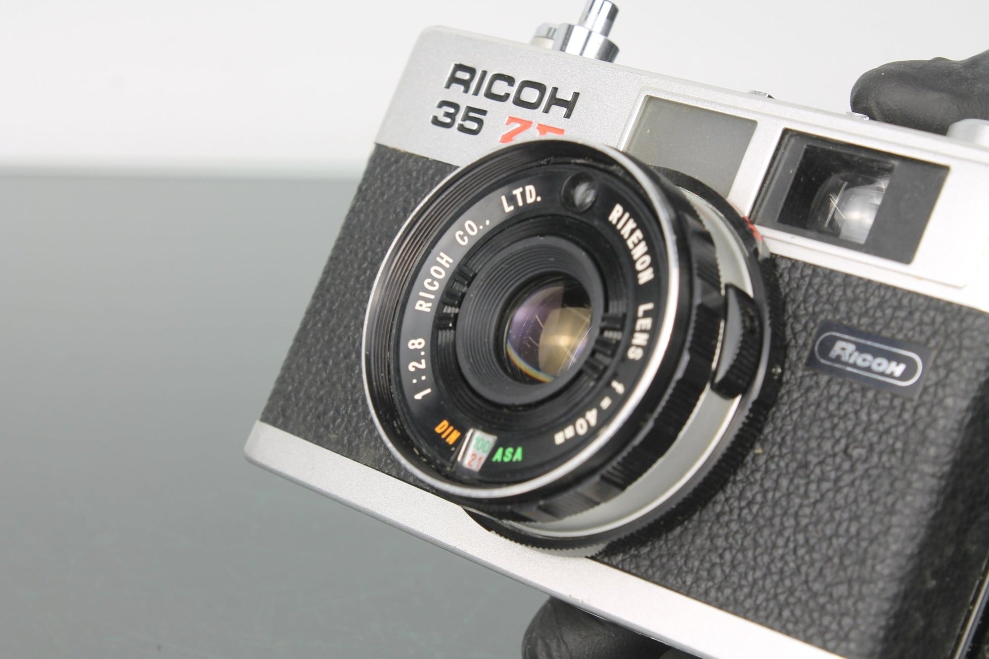 Ricoh 35 ZF - Dutch|Thrift