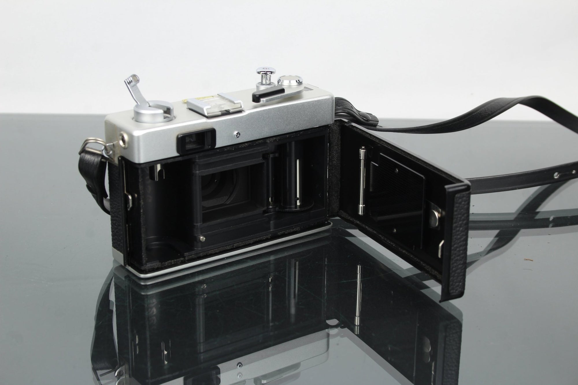 Ricoh 35 ZF - Dutch|Thrift