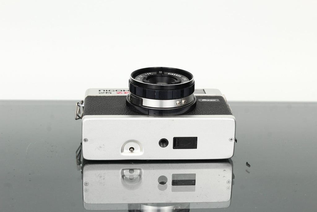 Ricoh 35 ZF - Dutch|Thrift