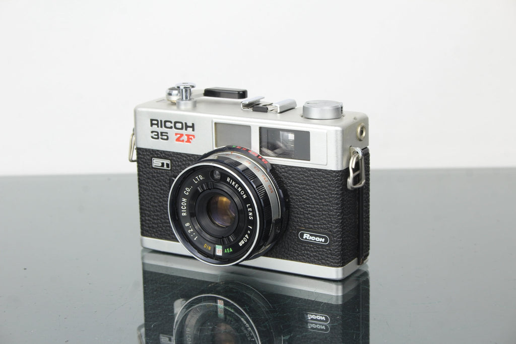 Ricoh 35 ZF - Dutch|Thrift