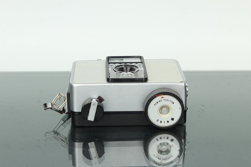 Ricoh Auto Half E2 - Dutch|Thrift