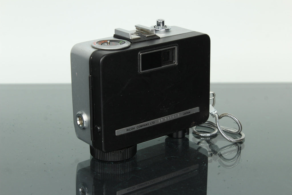 Ricoh Auto Half E2 - Dutch|Thrift