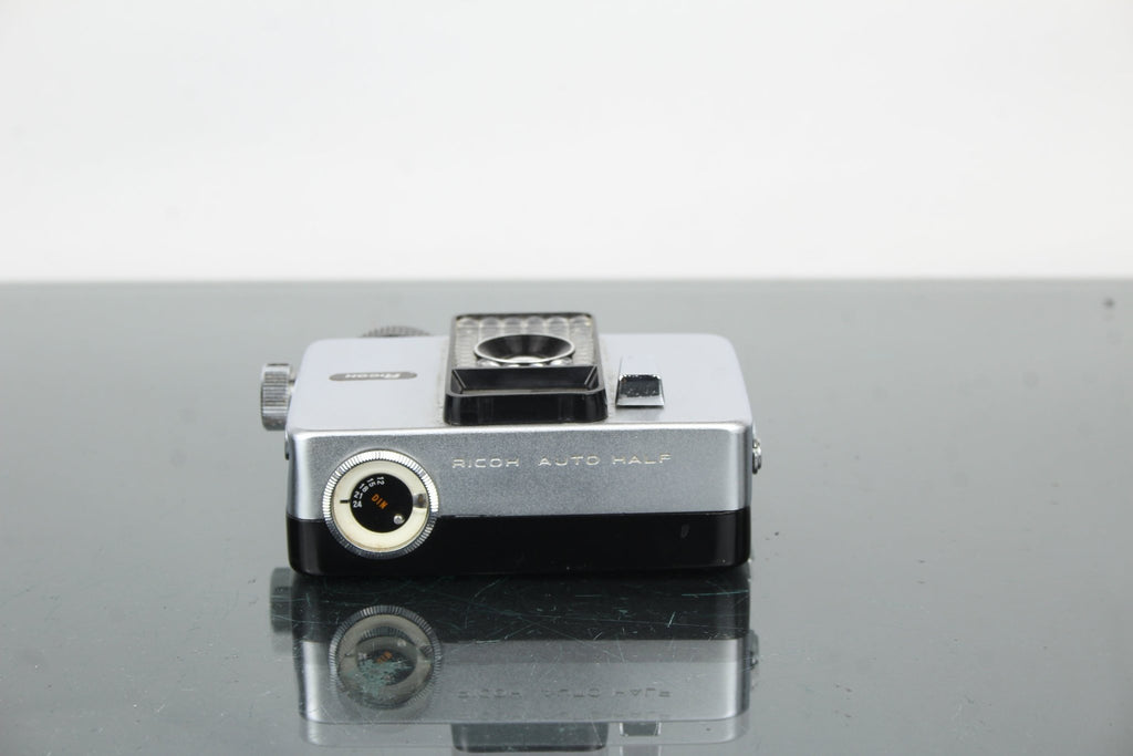 Ricoh AutoHalf - Dutch|Thrift