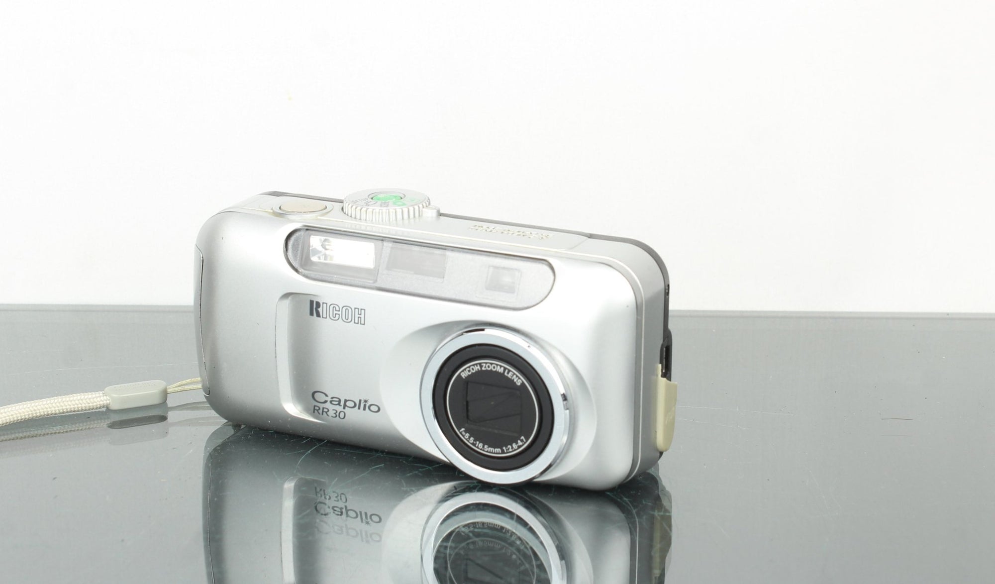 Ricoh Caplio RR30 - Dutch|Thrift