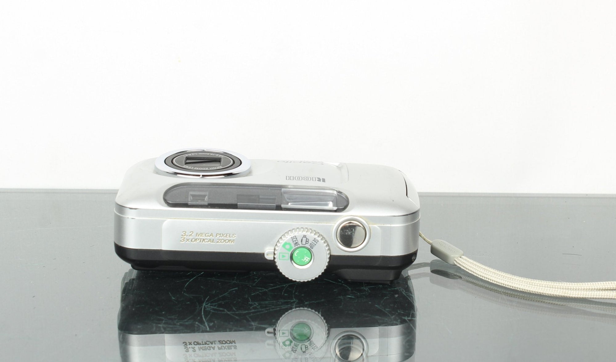 Ricoh Caplio RR30 - Dutch|Thrift