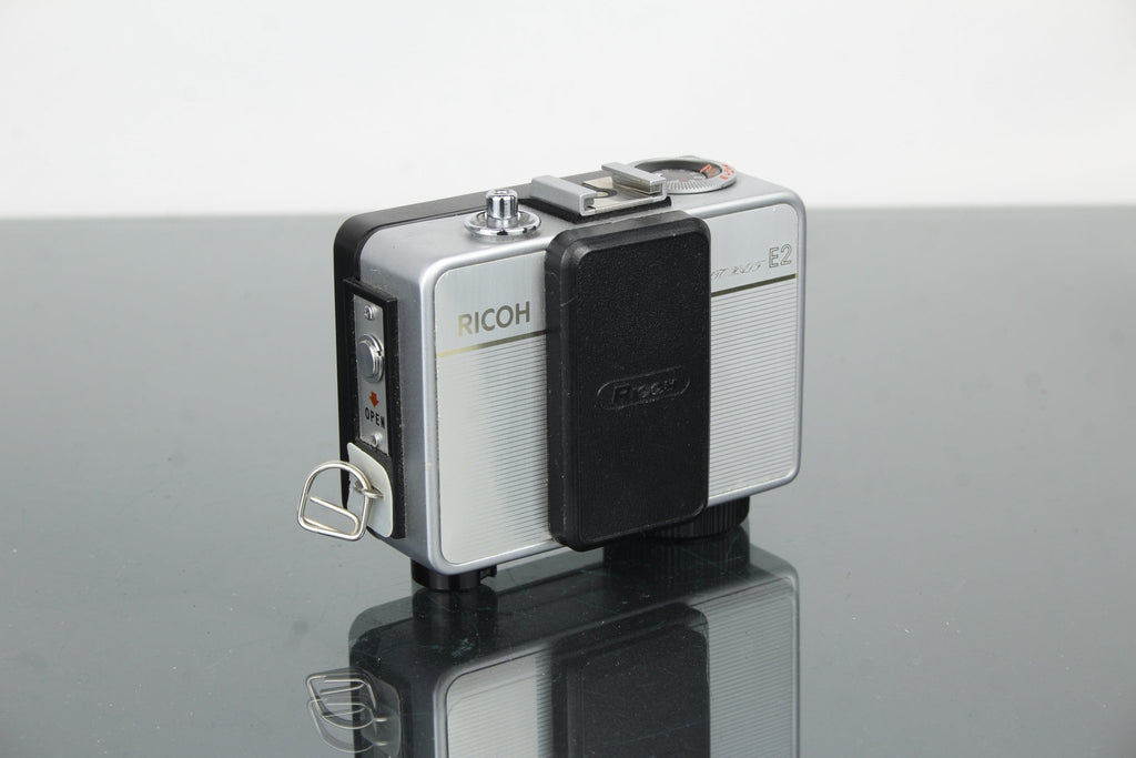 Ricoh E2 Half Frame - Dutch|Thrift
