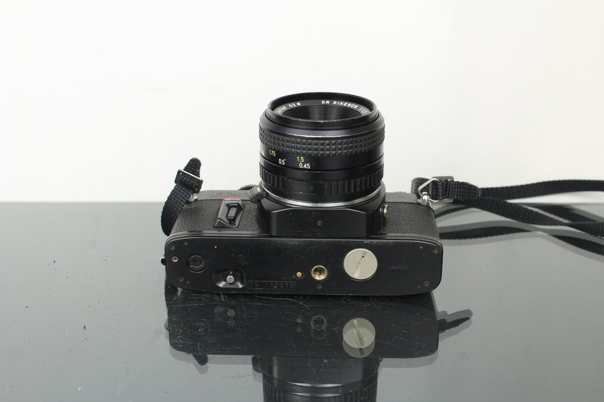 Ricoh KR - 10 Super + Rikenon 50mm 1.7 lens - Dutch|Thrift
