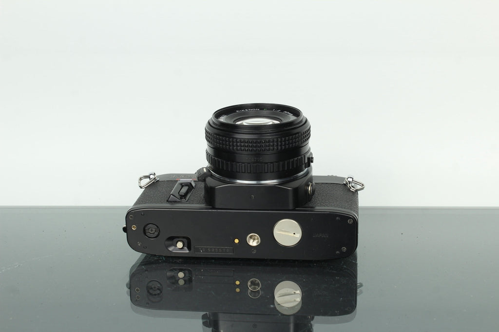 Ricoh KR - 10 Super Rikenon P 50mm f/2 - Dutch|Thrift