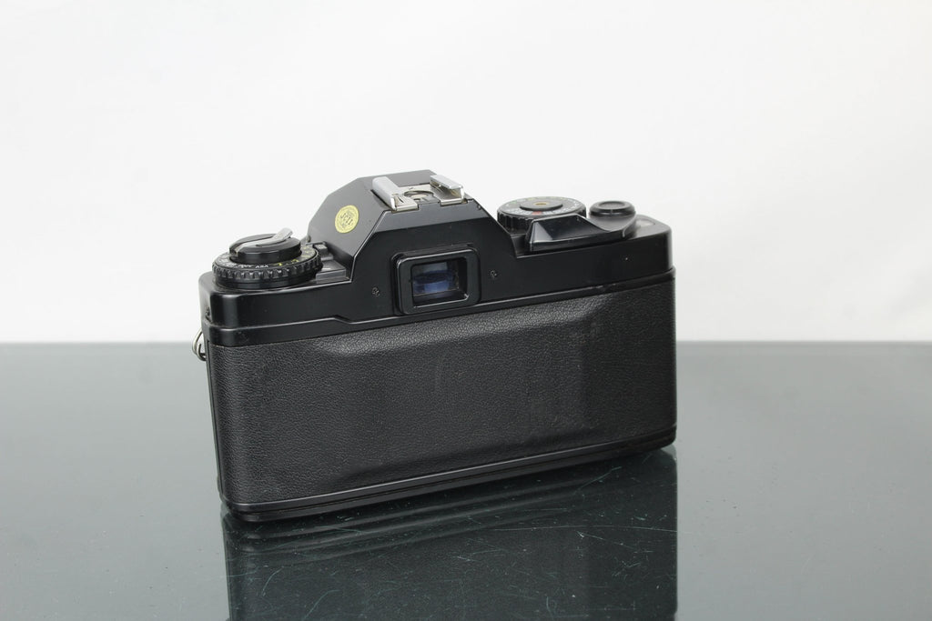 Ricoh KR - 10X + XR Rikenon f2 50mm lens - Dutch|Thrift