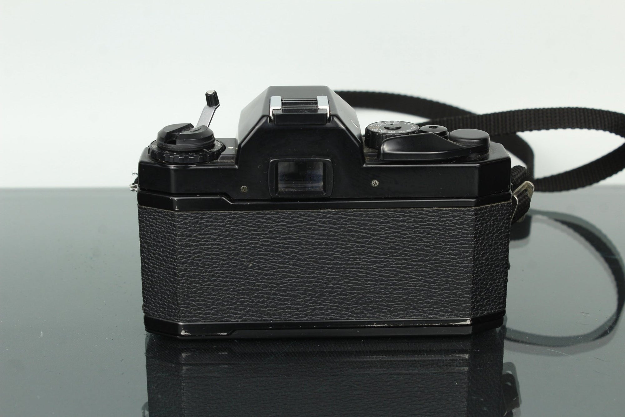 Ricoh KR - 5 Super II + Rikenon P Zoom 35 - 70mm Macro - Dutch|Thrift