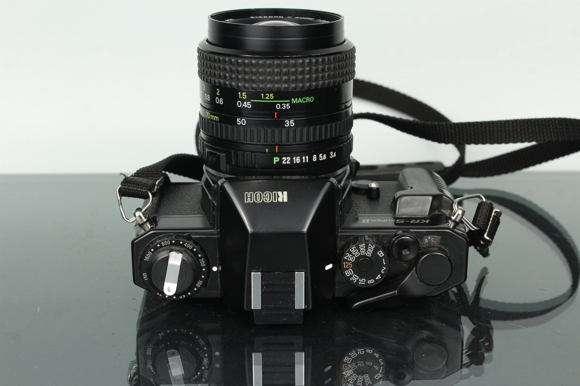 Ricoh KR - 5 Super II + Rikenon P Zoom 35 - 70mm Macro - Dutch|Thrift