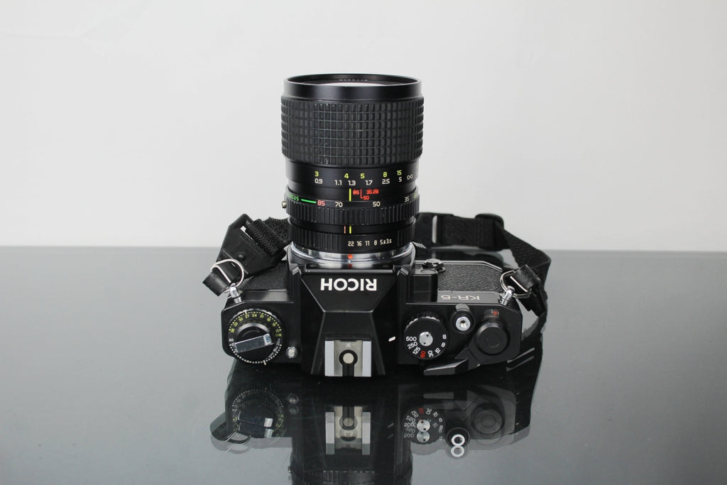 Ricoh KR - 5 + Tokina AT - X 28 - 85mm 1:3.5 - 4.5 lens (Pentax K mount) - Dutch|Thrift