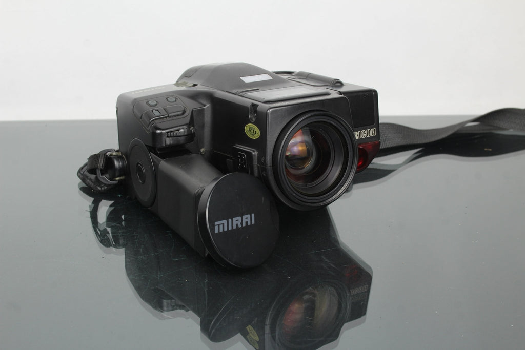 Ricoh Mirai Zoom 35 - 135mm + Ricoh Flash - Dutch|Thrift