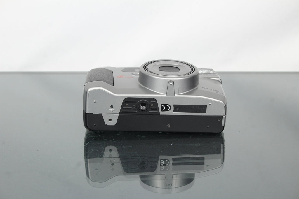 Ricoh RZ - 3000S Date - Dutch|Thrift