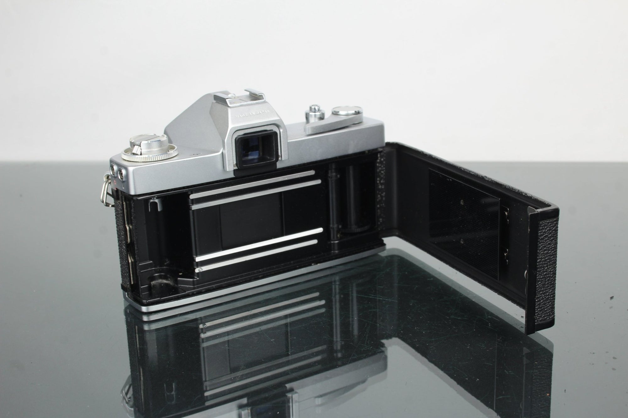 Ricoh Singlex TLS + 50mm 1:2 Ricoh lens - Dutch|Thrift