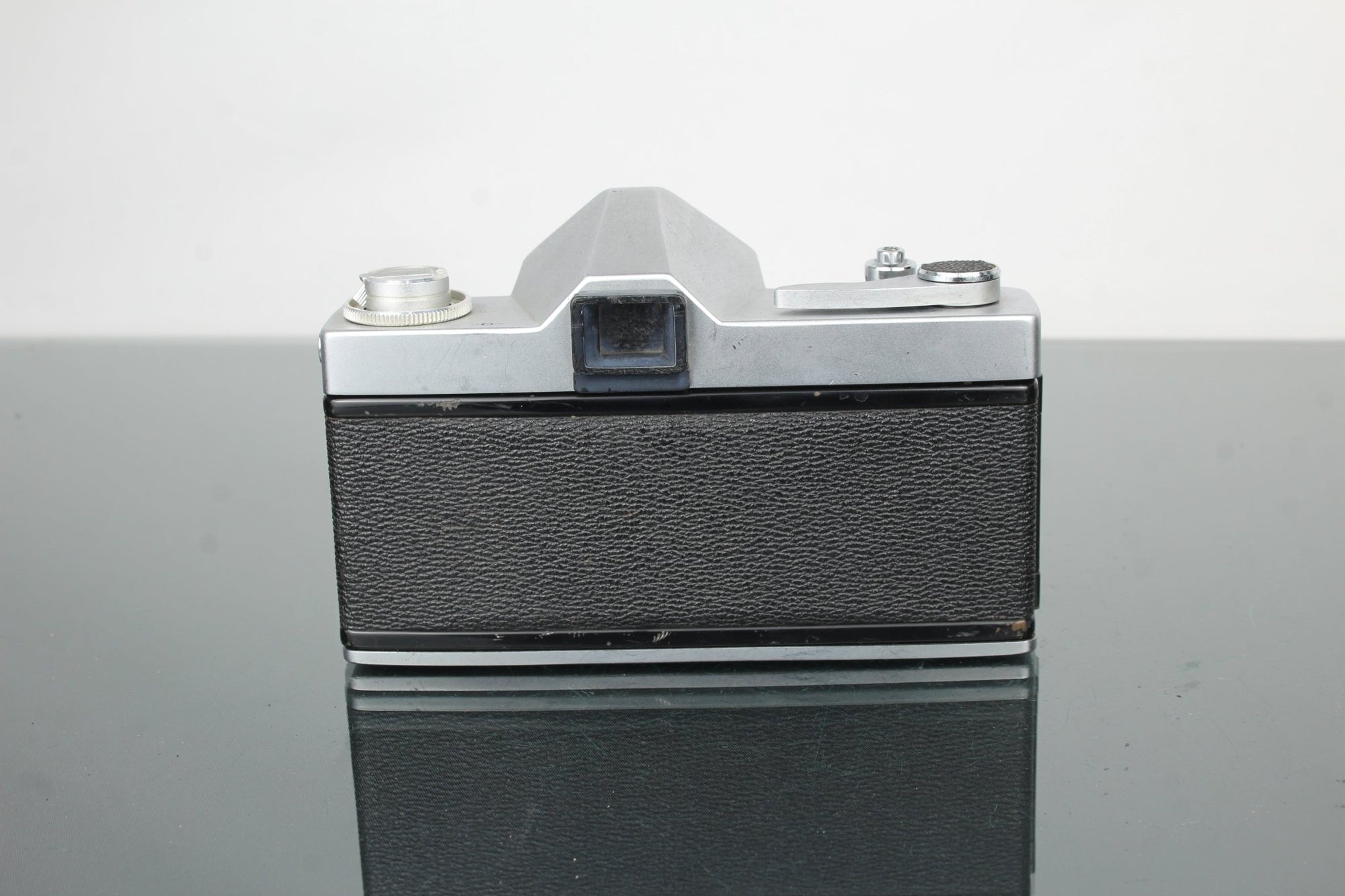 Ricoh Singlex TLS + Petri Auto 55mm f/2.8 lens - Dutch|Thrift