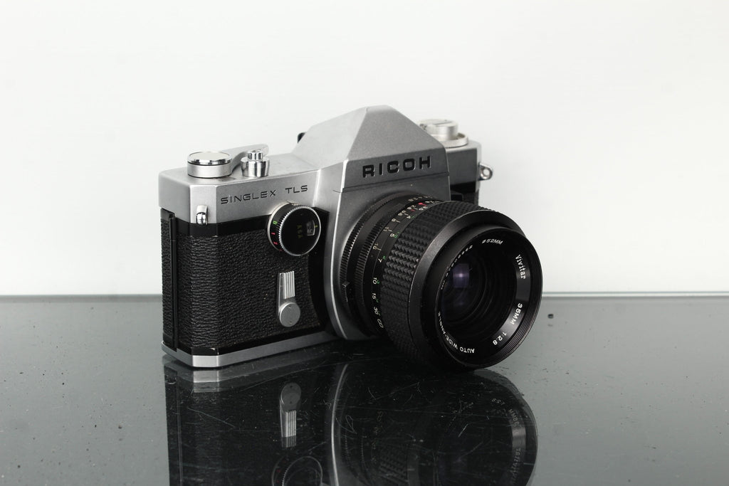 Ricoh Singlex TLS + Vivitar 35mm 1:2.8 - Dutch|Thrift