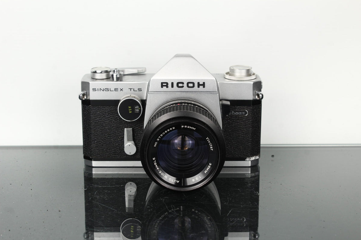 Ricoh Singlex TLS + Vivitar 35mm 1:2.8 - Dutch|Thrift
