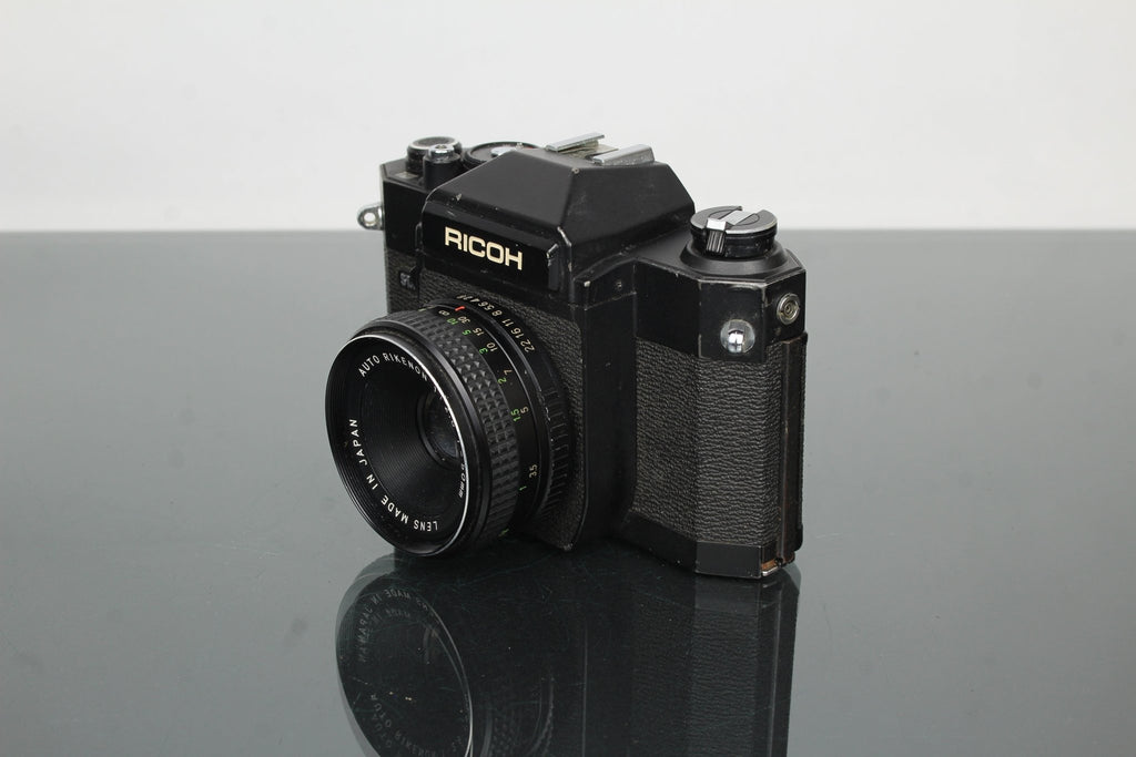 Ricoh SLX 500 + 50mm 2.8 Auto Rikenon lens - Dutch|Thrift