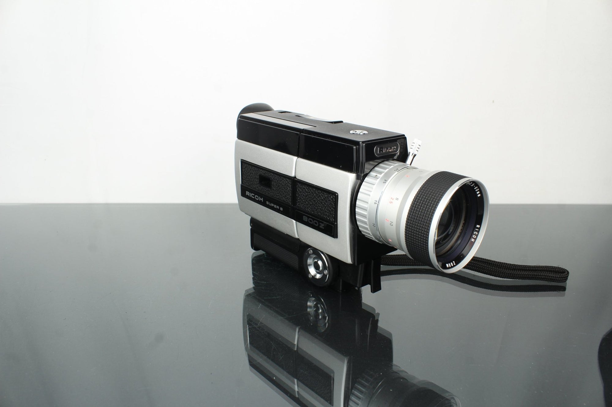 Ricoh Super 8 800Z - Dutch|Thrift