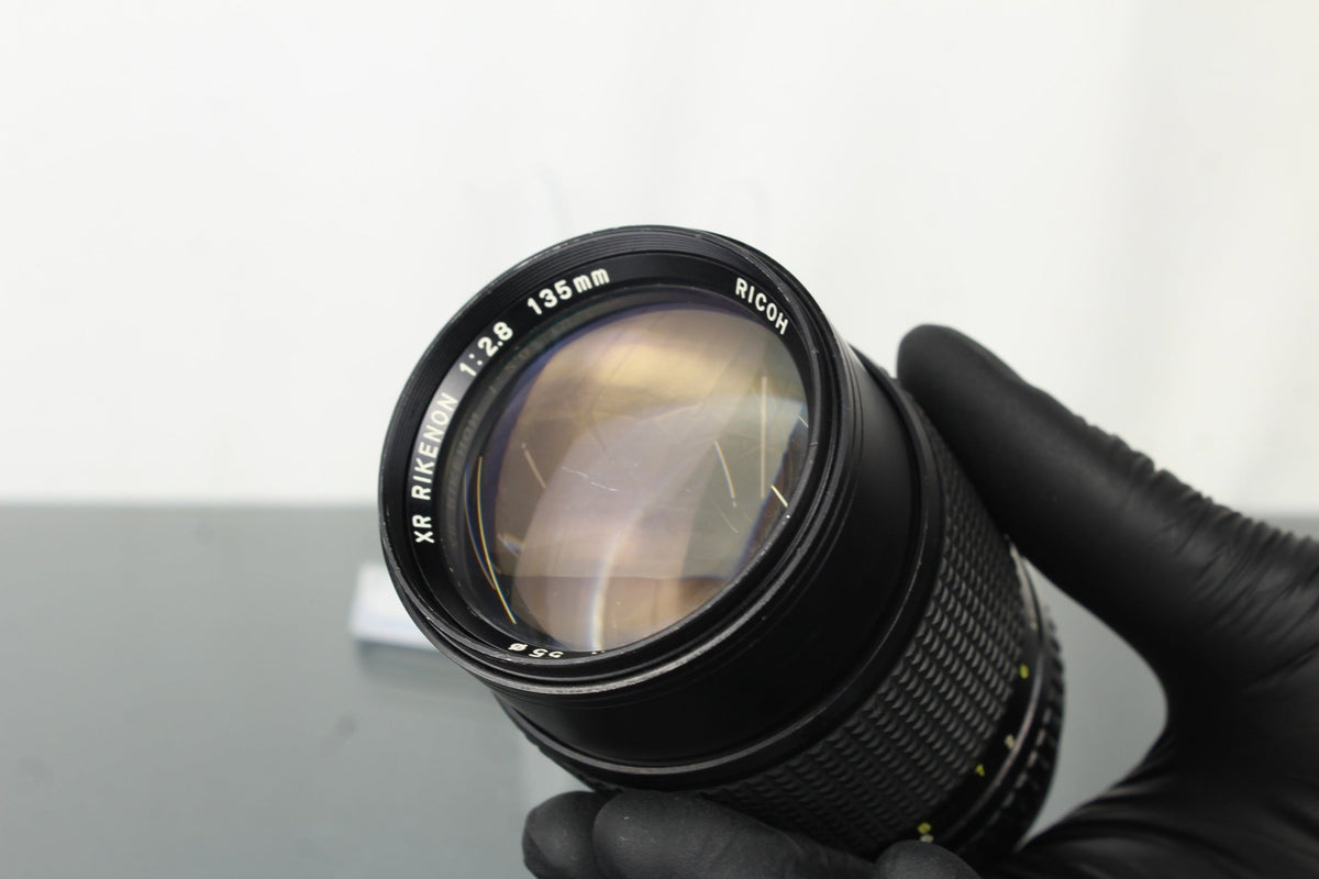 Ricoh XR Rikenon 135mm f/2.8 - Dutch|Thrift