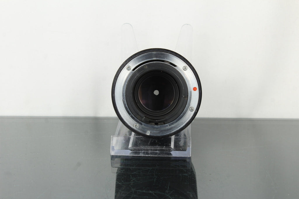 Ricoh XR Rikenon 135mm f/2.8 - Dutch|Thrift