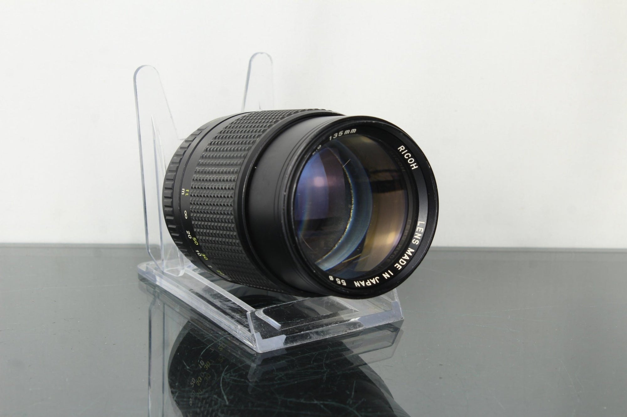 Ricoh XR Rikenon 135mm f/2.8 - Dutch|Thrift