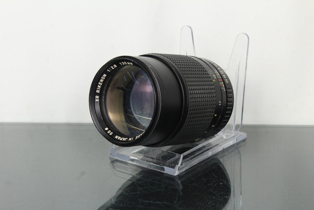 Ricoh XR Rikenon 135mm f/2.8 - Dutch|Thrift