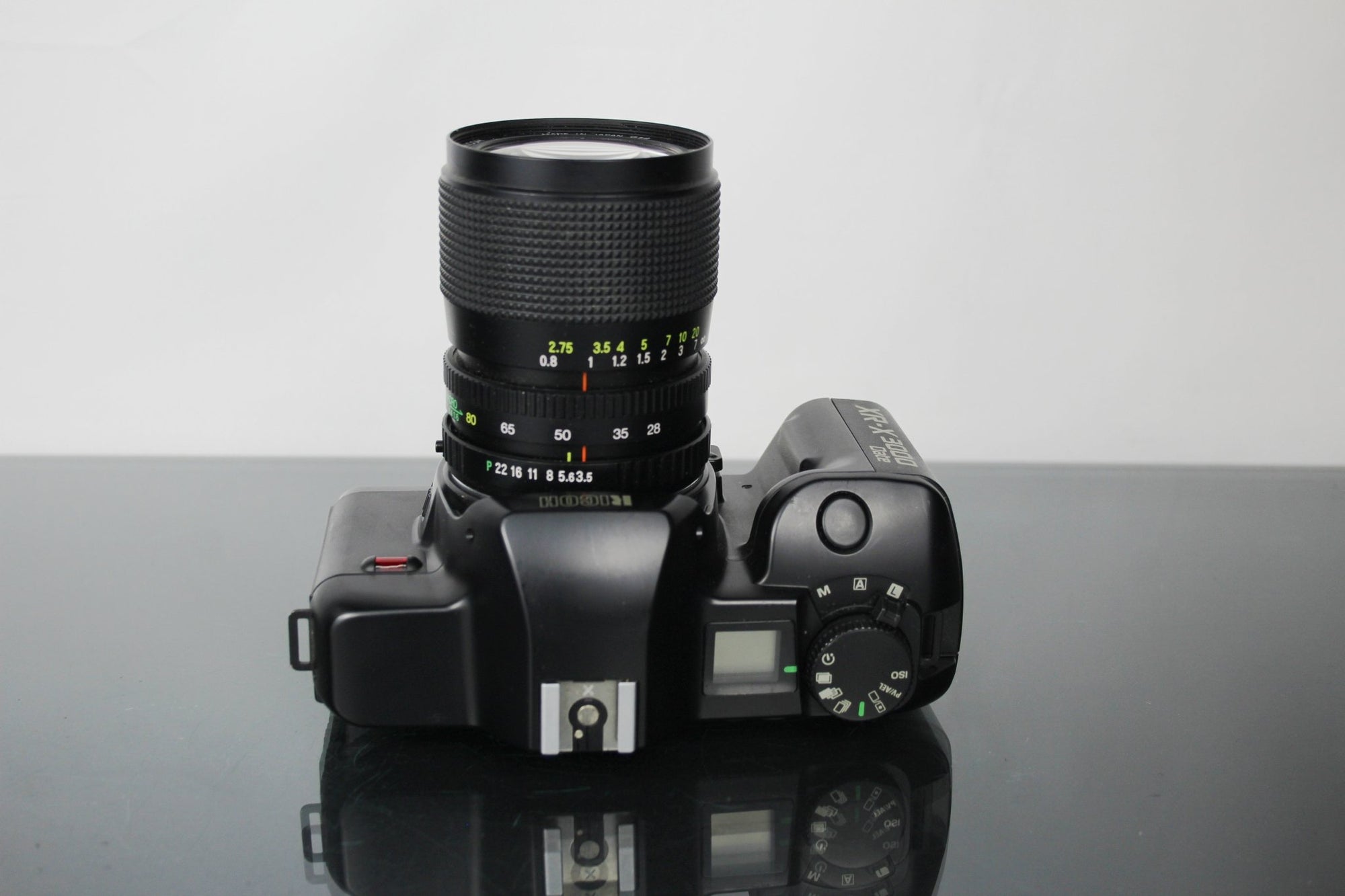 Ricoh XR - X 3000 Date + Rikenon 28 - 80mm 1:3.5 - 5.6 lens - Dutch|Thrift