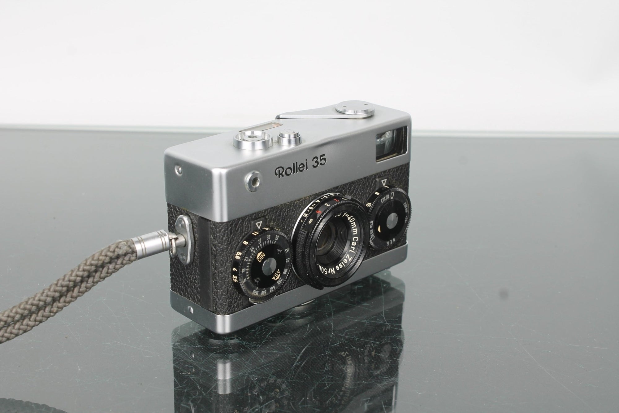 Rollei 35 - Dutch|Thrift