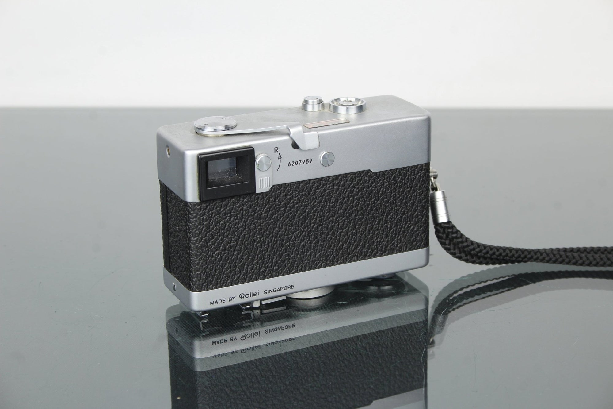 Rollei 35 - Dutch|Thrift