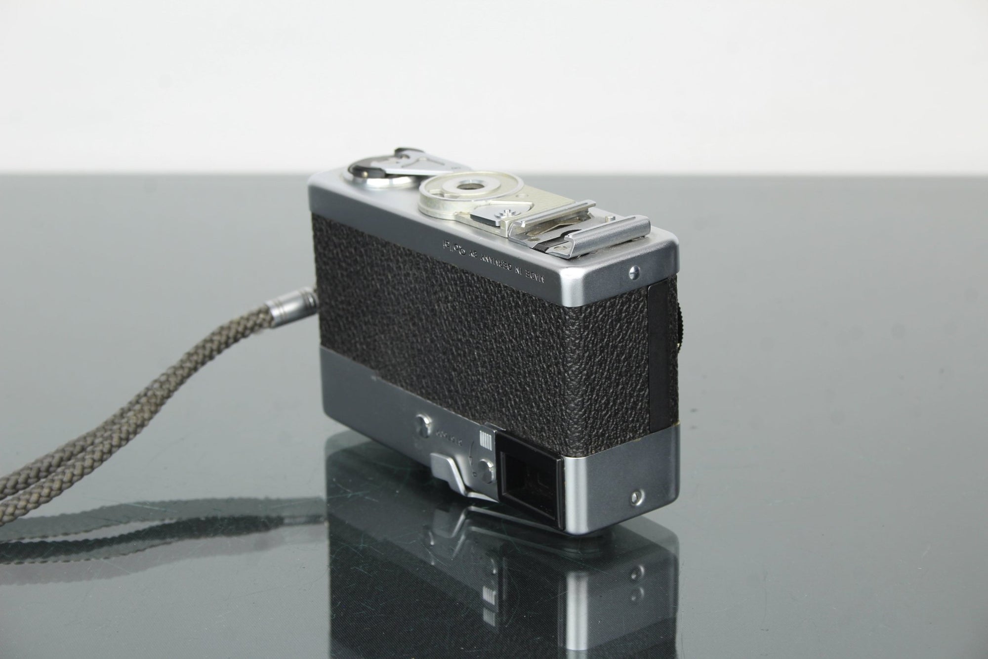 Rollei 35 - Dutch|Thrift