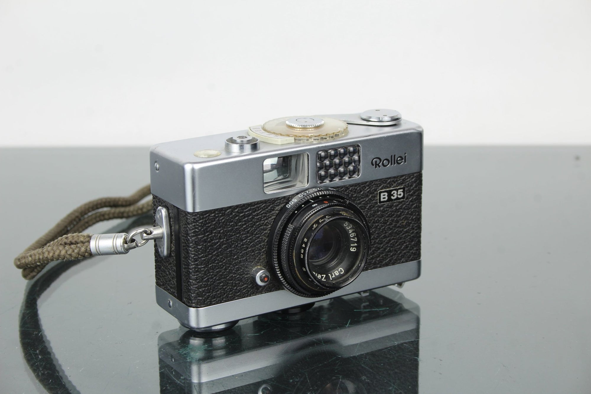 Rollei B35 - Dutch|Thrift