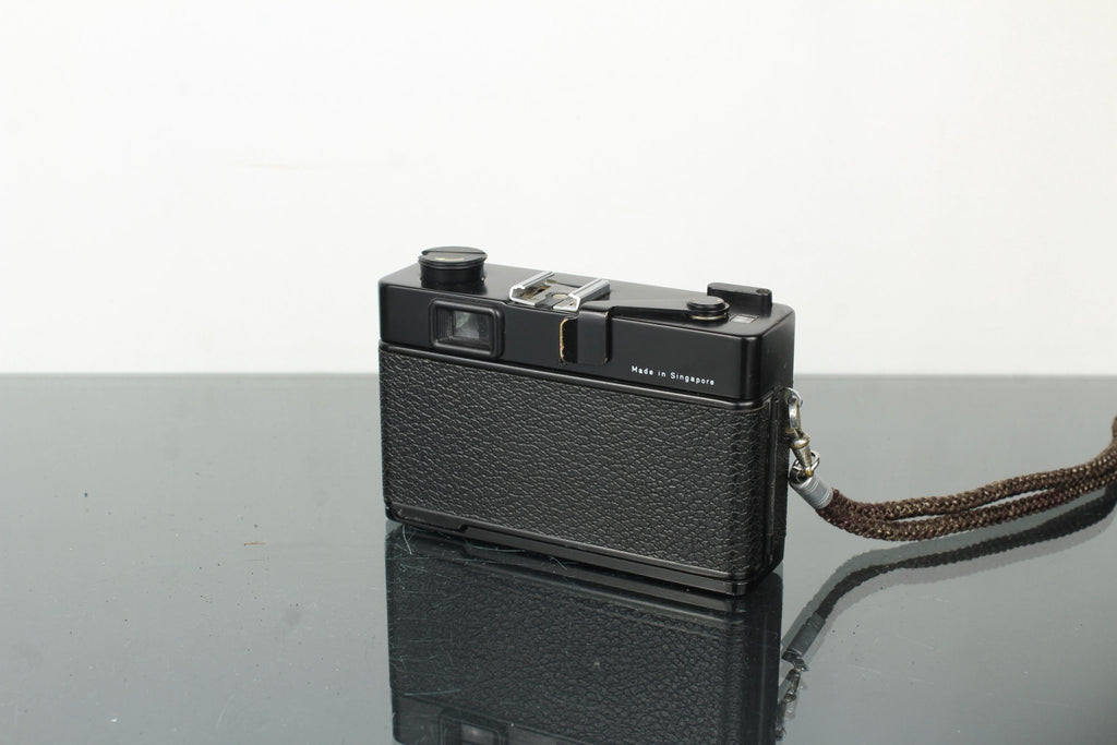 Rollei XF 35 - Dutch|Thrift