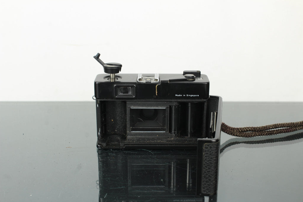 Rollei XF 35 - Dutch|Thrift