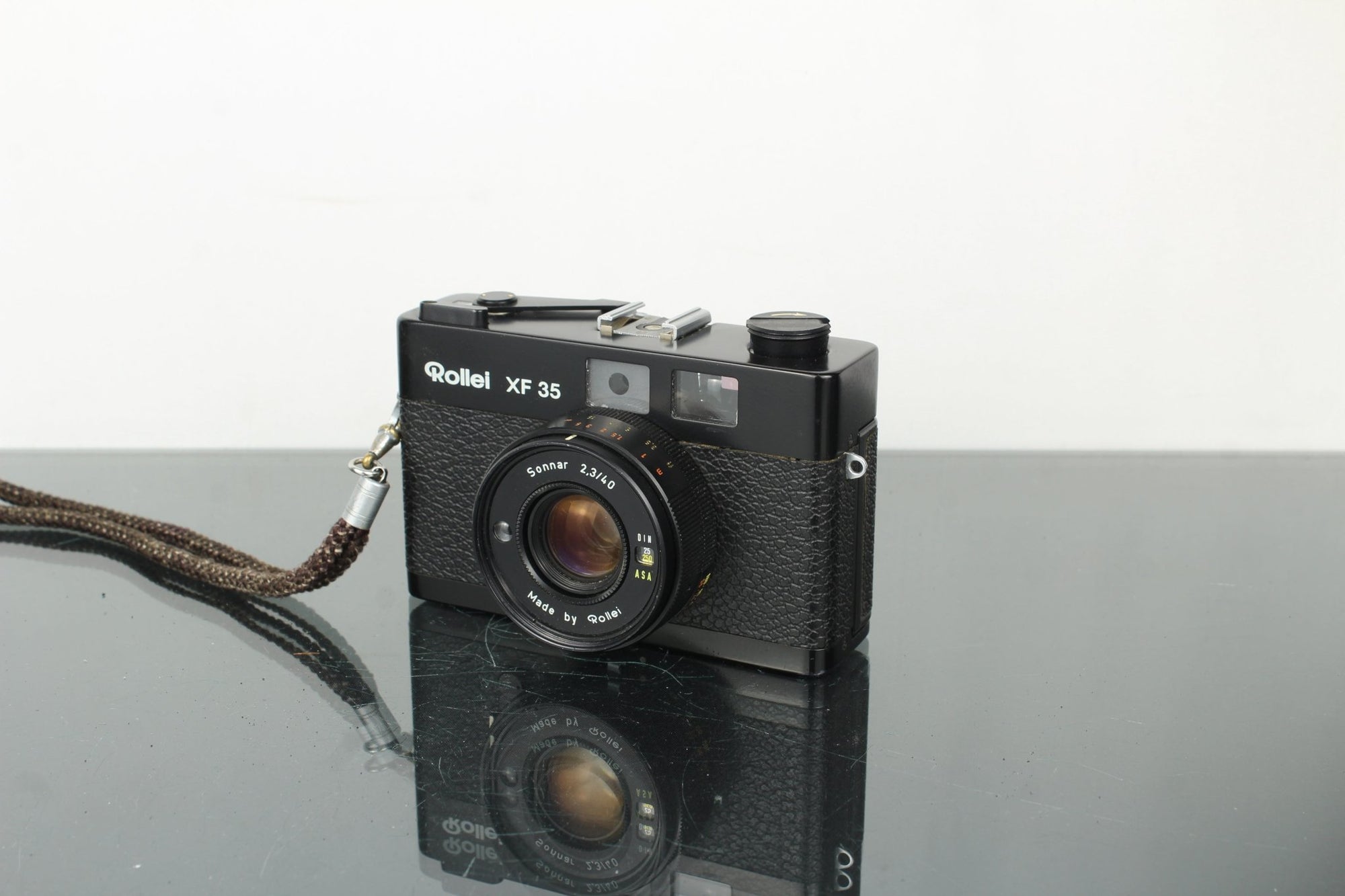 Rollei XF 35 - Dutch|Thrift