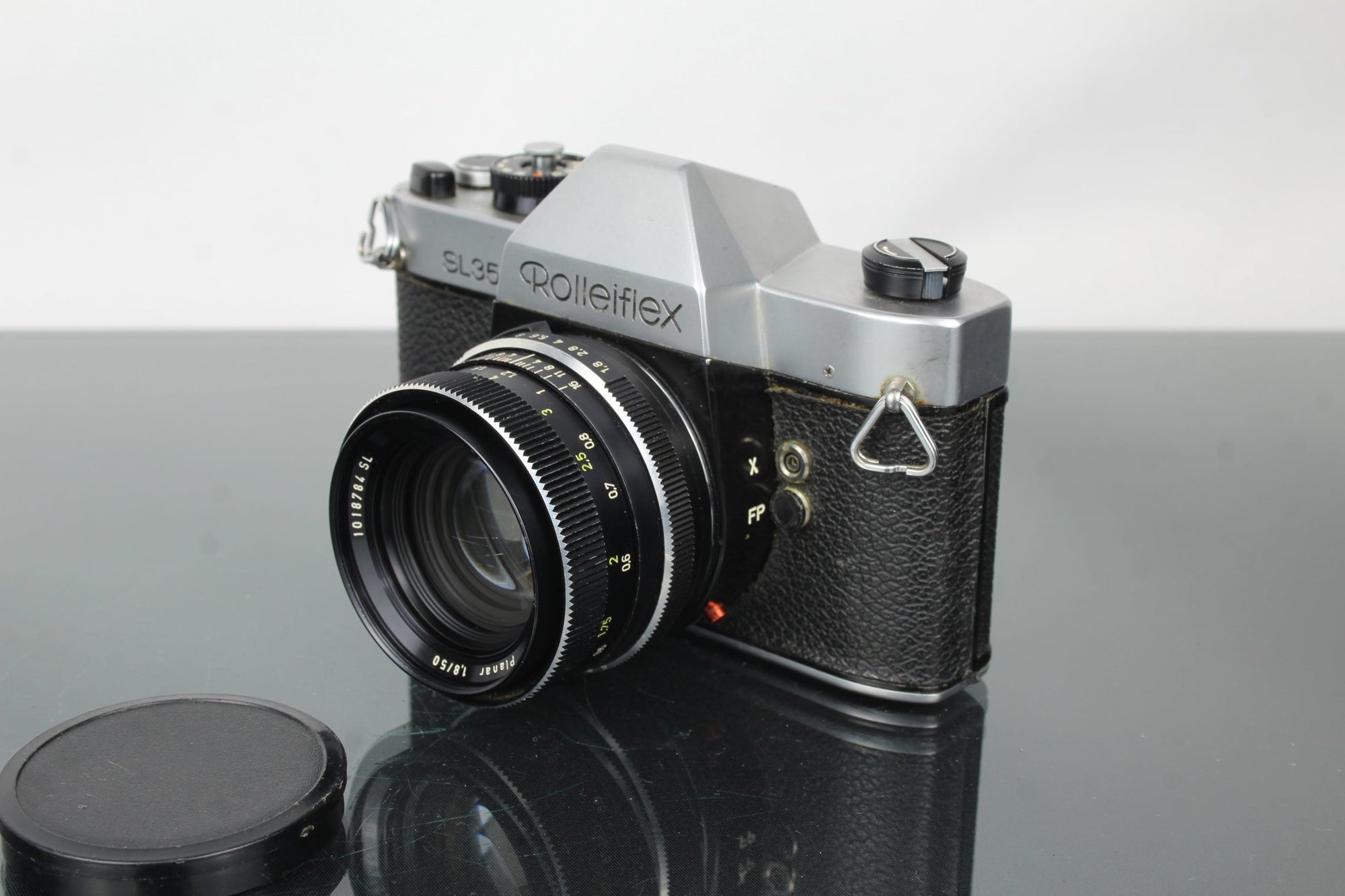 Rolleiflex SL35 + 50mm 1.8 Rollei Planar lens - Dutch|Thrift
