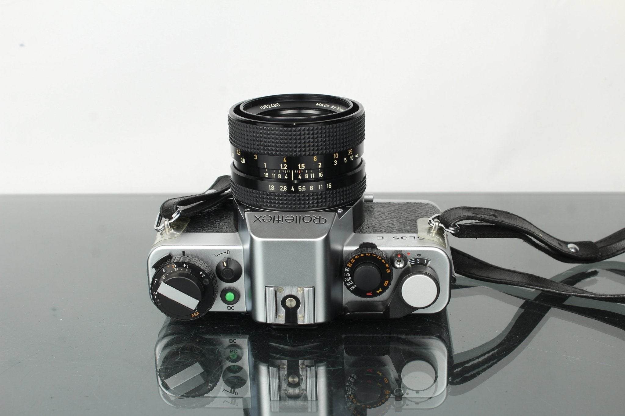 Rolleiflex SL35 E + Rollei HFT Planar 50mm 1.8 lens – Dutch|Thrift