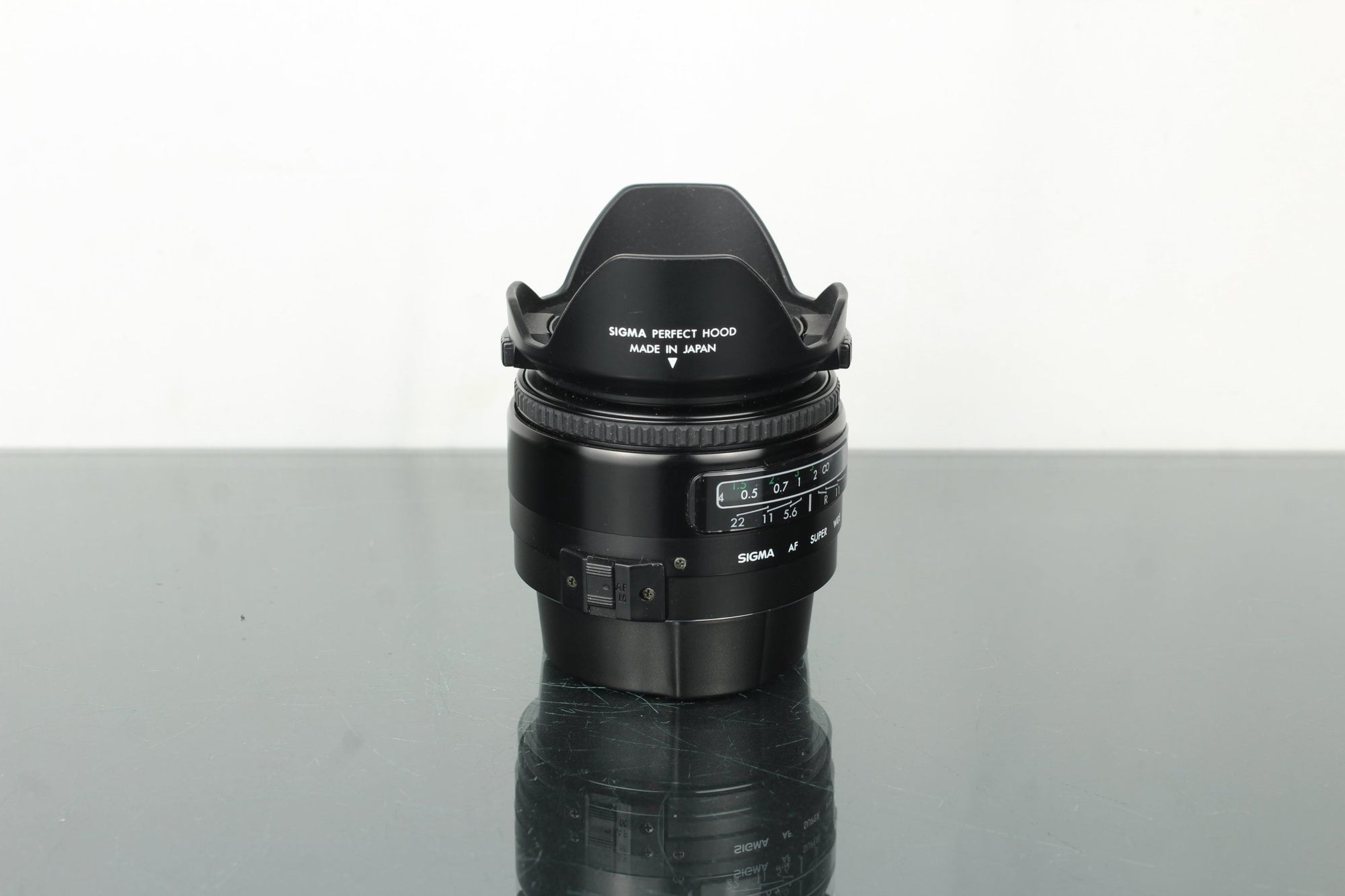 Sigma 1:2.8 f=24mm Canon EF Mount - Dutch|Thrift