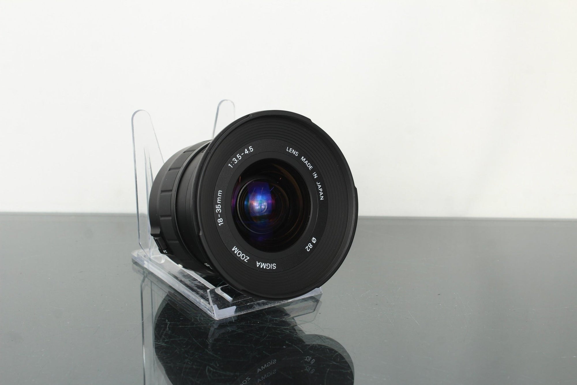 Sigma 18 - 35mm f/3.5 - 4.5 - Dutch|Thrift