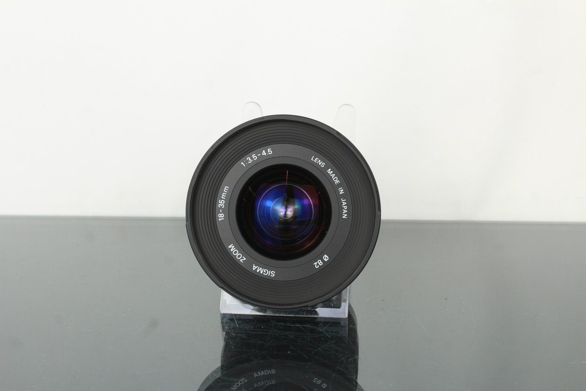 Sigma 18 - 35mm f/3.5 - 4.5 - Dutch|Thrift