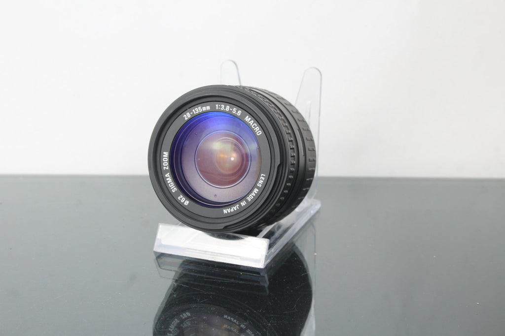 Sigma 28 - 135mm 1:3.8 - 5.6 Nikon AF Mount - Dutch|Thrift