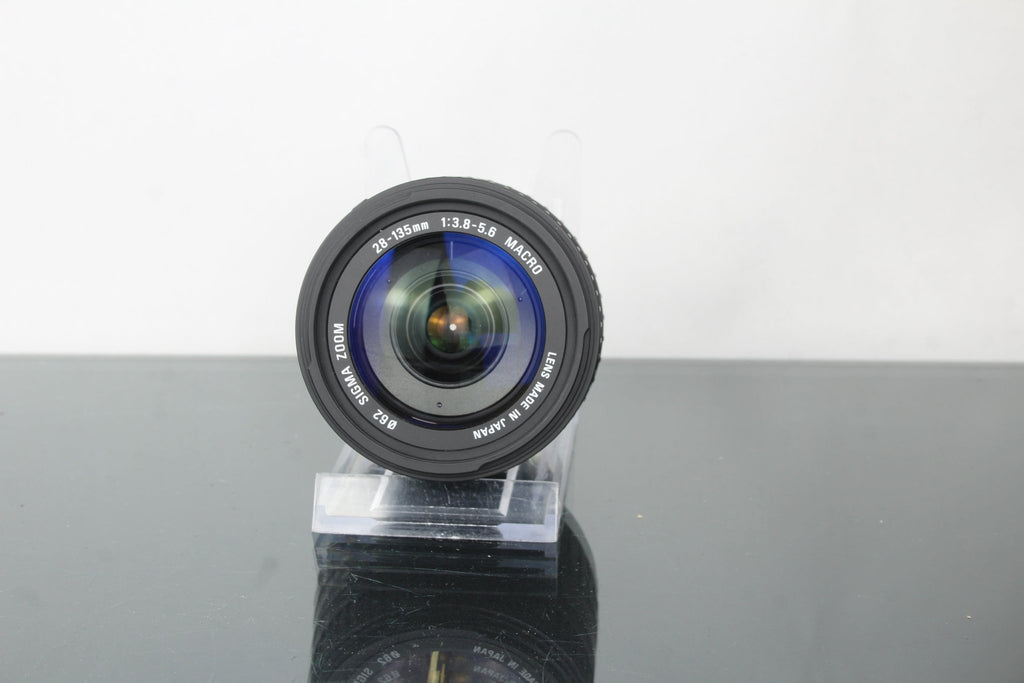 Sigma 28 - 135mm 1:3.8 - 5.6 Nikon AF Mount - Dutch|Thrift