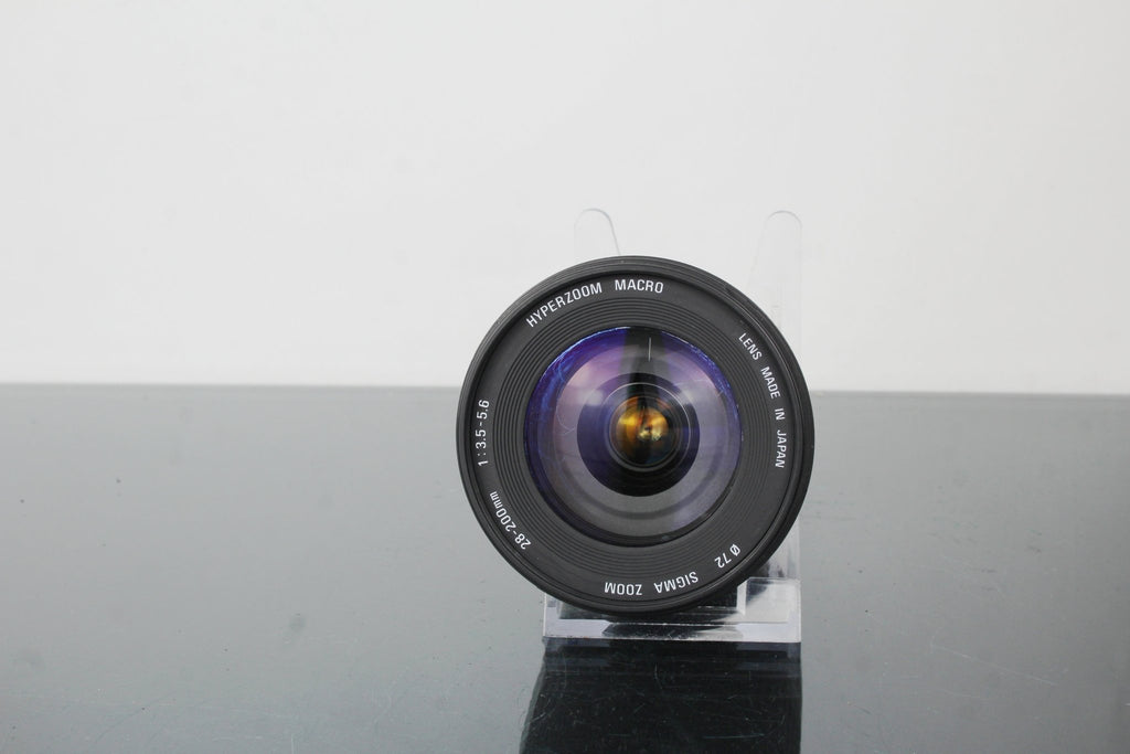 Sigma 28 - 200mm 1:3,5 - 5,6 Canon FD Mount - Dutch|Thrift