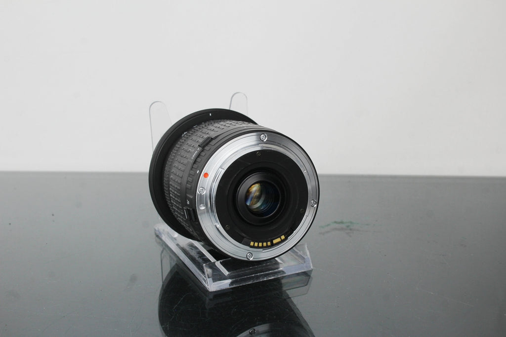 Sigma 28 - 200mm 1:3,5 - 5,6 Canon FD Mount - Dutch|Thrift