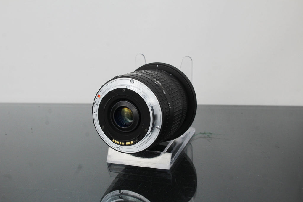 Sigma 28 - 200mm 1:3,5 - 5,6 Canon FD Mount - Dutch|Thrift