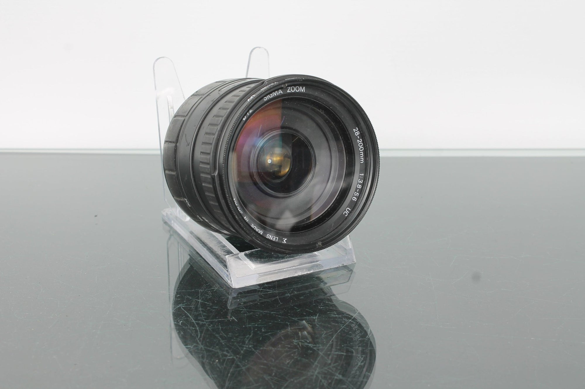 Sigma 28 - 200mm f/3.8 - 5.6 UC - Dutch|Thrift