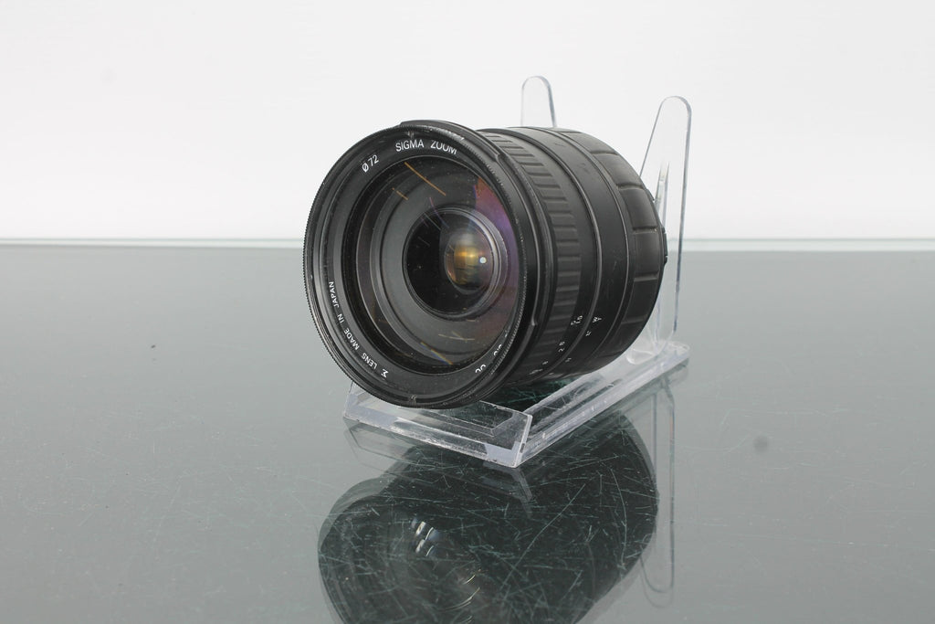 Sigma 28 - 200mm f/3.8 - 5.6 UC - Dutch|Thrift
